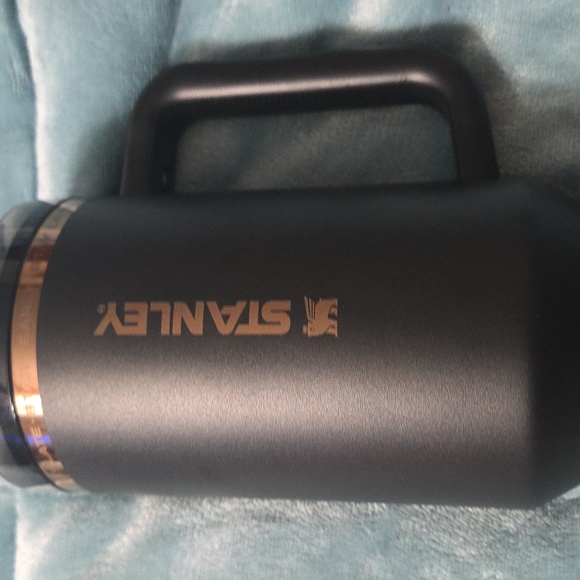 Stanley Matte Black Travel Mug - Picture 2 of 8